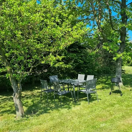 Apartament Maja Niedamirow